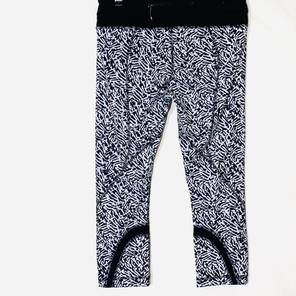 Lululemon Capri Tights - Picture 2 of 4